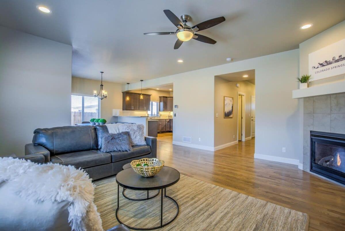 4Bd Westside Vacation Home W Space & Flexibility コロラドスプリングス エクステリア 写真