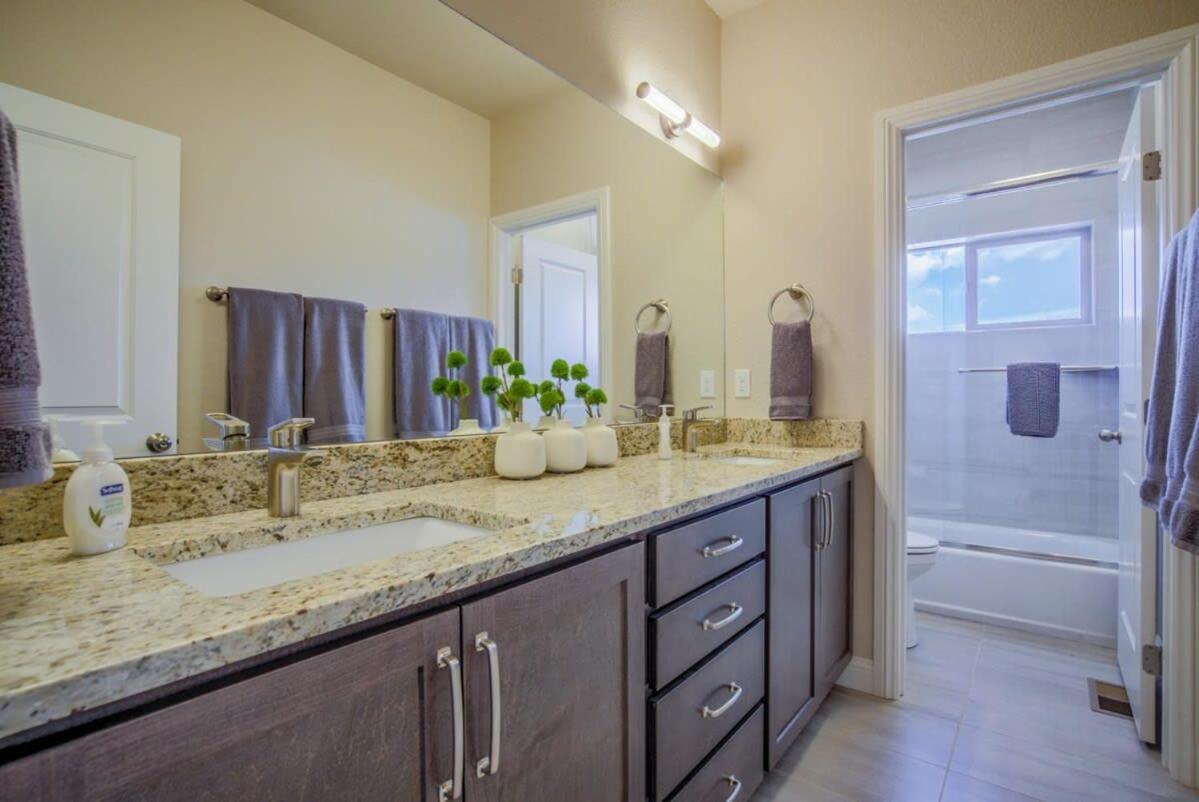 4Bd Westside Vacation Home W Space & Flexibility コロラドスプリングス エクステリア 写真